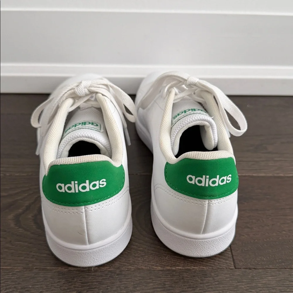 Adidas advantage base white sneakers size 4 - Picture 3 of 5